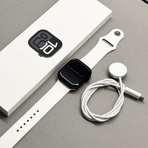 Apple Watch Series 10, 46mm, GPS, Jet Black (2 foto / 3)