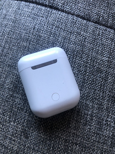 Kõrvaklapid airpods (3 foto / 3)