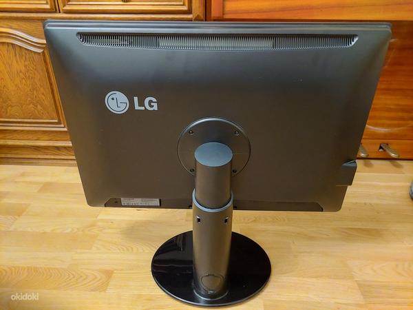 LG Flatron W3000H 30 дюймов (фото #2)