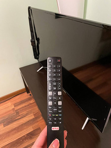 SMART TV TCL U43P6006 (5 foto / 5)