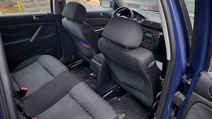 VW Passat 1.9tdi 96kw (7 foto / 10)