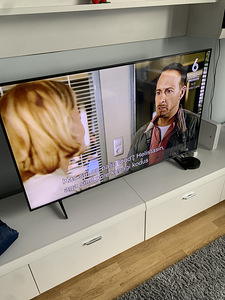 Samsung Crystal telekas. Ultra HD, 55'' LED LCD 4K (3 foto / 9)