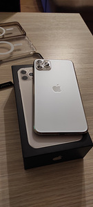 iPhone 11 Pro Max valge (3 foto / 3)