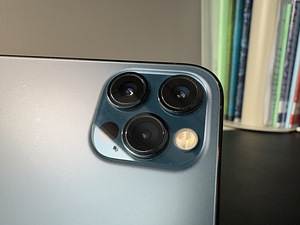 iPhone 12 Pro, 128Gb (2 фото из 8)