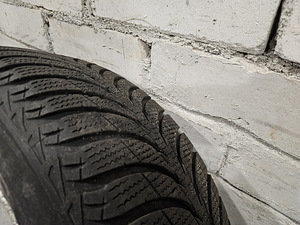 Veljed rehvidega hyundai (3 foto / 8)