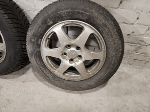 Veljed rehvidega hyundai (5 foto / 8)