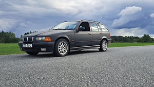 BMW 318i 1996 85kw (3 foto / 8)