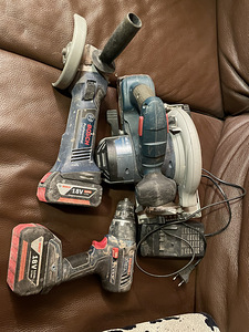 Bosch Professional GKS 18V-Li, GWS 18-125 V-LI,GSR 18V-LI (2 foto / 6)