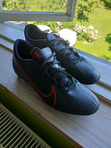 Nike mercurial vapor 13 club Ag UK10.5 (at7968)