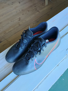 Nike mercurial vapor 13 club Ag UK10.5 (at7968) (3 foto / 4)
