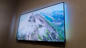Üliõhuke 4K Philipsi teler Ambilight (8 foto / 10)