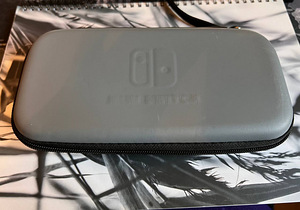 Nintendo Switch Lite + The Witcher 3 + SD 128 GB (2 foto / 3)