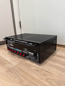 Denon AVR-X2100W kodukinoressiiver (6 foto / 8)