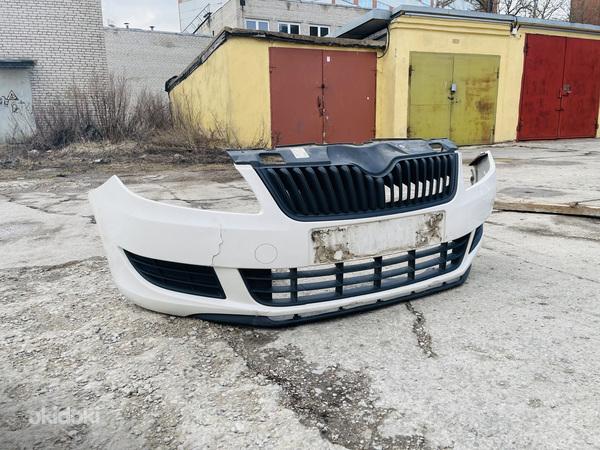 Передний бампер skoda roomster