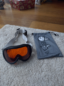 Очки, маска для лыж, сноуборда детская.