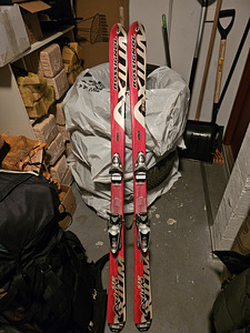 Rossignol mäesuusad pikkusega 160 (1 foto / 3)