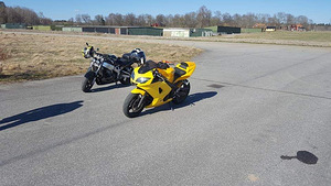 Triumph daytona 650 (2 foto / 3)