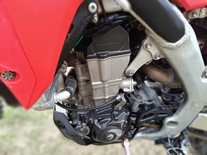 2020 Honda crf 450r (4 foto / 4)