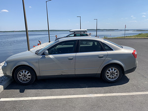 Продам Audi A4 1.6 (6 фото из 11)