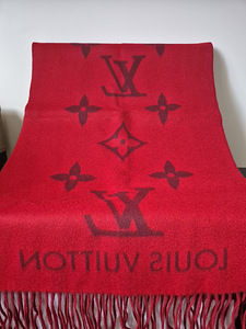 Kašmiirsall Louise Vuitton (2 foto / 6)