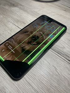 iPhone XS MAX- katkine (1 foto / 4)