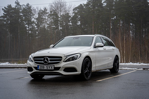 Mercedes-Benz C 220 Blutec 2.1 125kW (2 foto / 13)