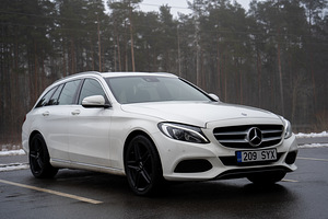 Mercedes-Benz C 220 Blutec 2.1 125kW (4 foto / 13)