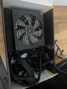Corsair RM750x 750w 80plus gold TÄISMODULAARNE (2 foto / 5)