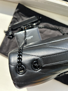 YSL Saint Laurent Loulou small bag (7 foto / 10)