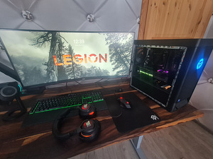 Lauaarvuti Lenovo Legion (5 foto / 5)