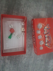 Yatzy - lauamäng (1 foto / 1)