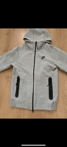 Nike tech fleece (1 фото из 1)