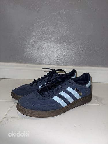 Adidas tossud