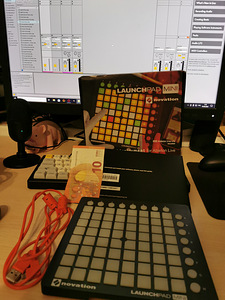 Novation Launchpad Mini MK2 (1 фото из 4)