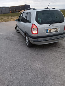 Opel zafira 2.2 108kw (4 foto / 9)
