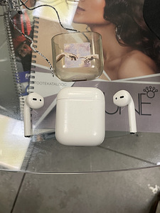 Apple AirPods kõrvaklappide müük