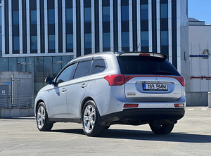Mitsubishi Outlander 2.0 110kW B+Gaas (3 foto / 14)