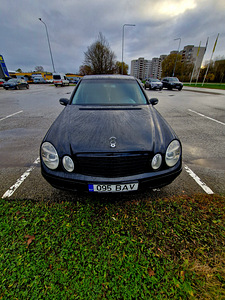 Mercedes-benz e220 110kw (2 foto / 10)