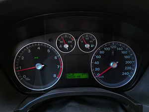 Ford Focus Turnier 1.6 Duratec 74kw (12 foto / 13)