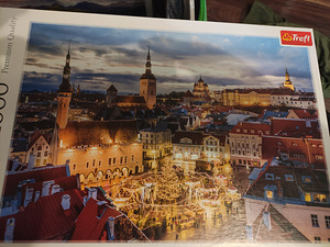 Пазлы , 2000, 1000 (1 фото из 2)