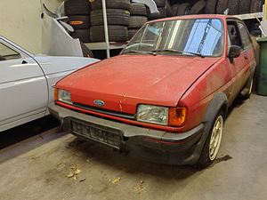 Ford fiesta projekt (5 foto / 8)