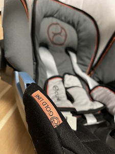 Turvahäll Cybex 0-13 + alus (Gold Edition) (6 foto / 10)