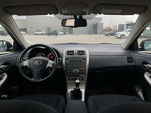 Toyota Corolla 1.6 (47000km) (11 foto / 15)