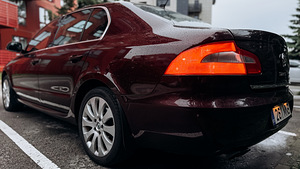 Skoda superb 1.8 TSI (4 foto / 15)
