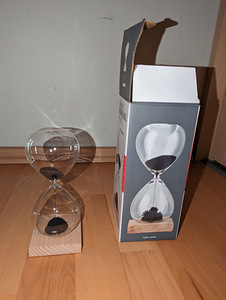 Magnetic hourglass 1min (1 foto / 1)