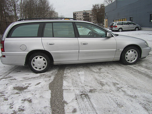 Opel Omega caravan 2.2 88 kw (5 foto / 11)