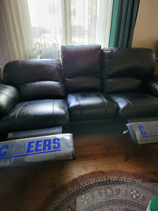 Nahkdiivan recliner (1 foto / 2)