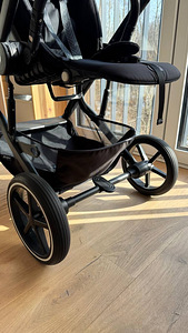 Коляска Cybex Balios S Lux (2023) vankrikomplekt Moon Black (8 фото из 10)