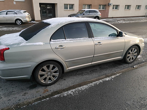 Toyota Avensis 2008 2.0 108kw (3 foto / 7)
