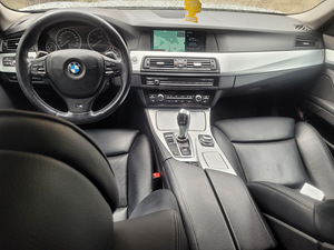 BMW F10 530 (4 foto / 5)